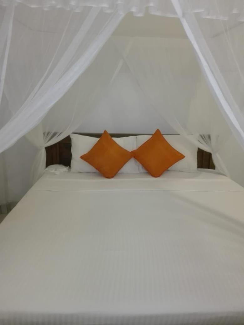 Villa Senan - 2 Apartments - Mirissa Quarto foto